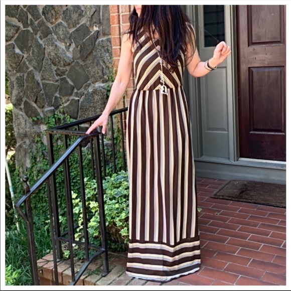 Unique chic and gorgeous multi striped maxi dress - Picture 2 of 8